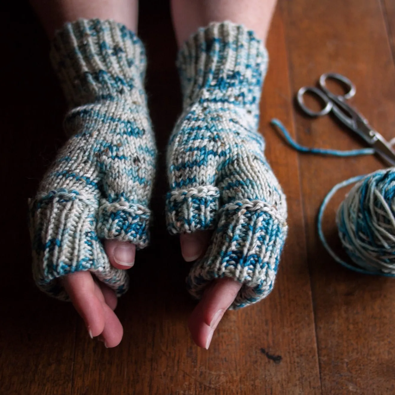 Fairlight Fibers Pattern: Point Edwards Mitts