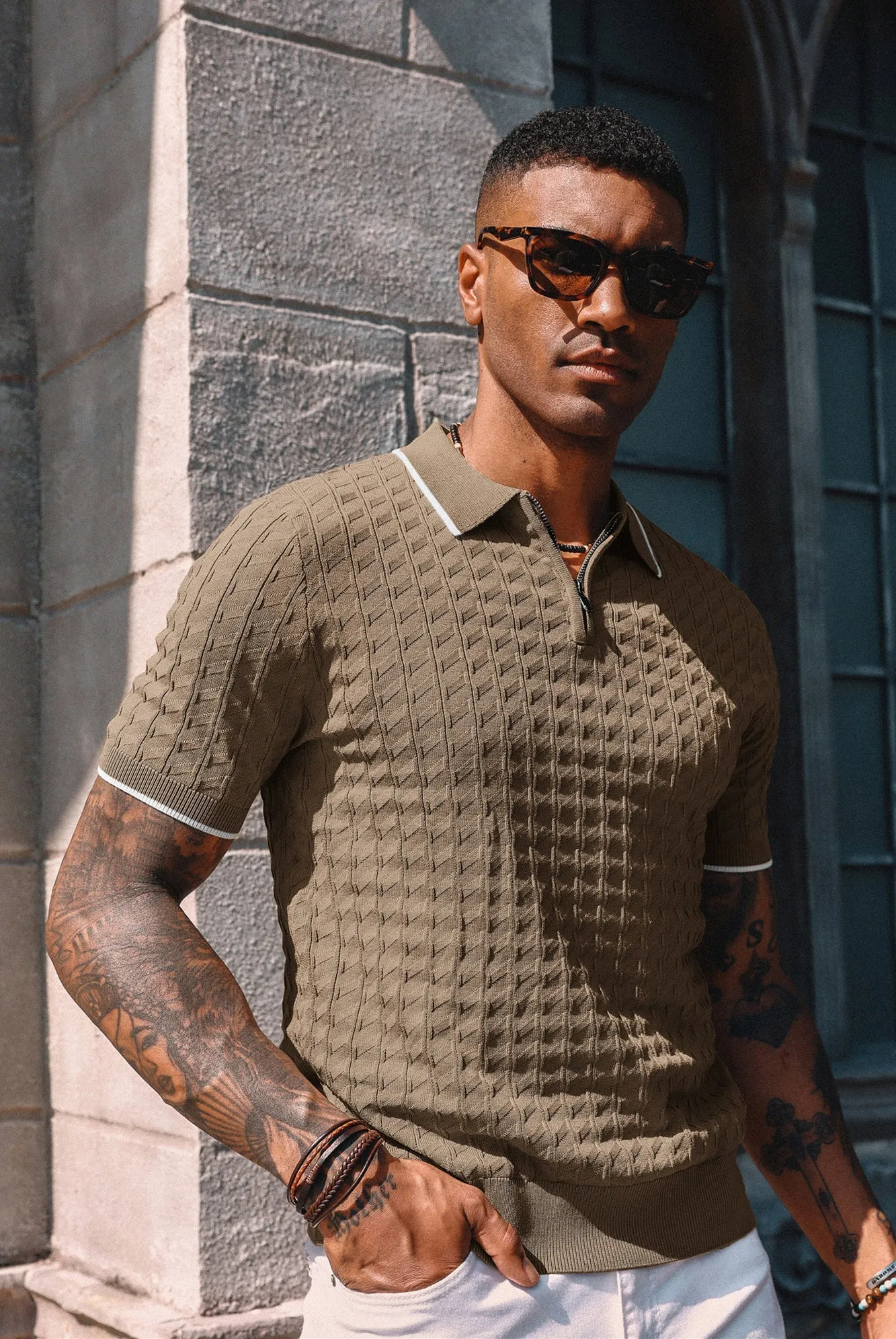 Men Stylish Lapel Collar Knitwear Short Sleeve Zip-up Neck Knitted Shirts