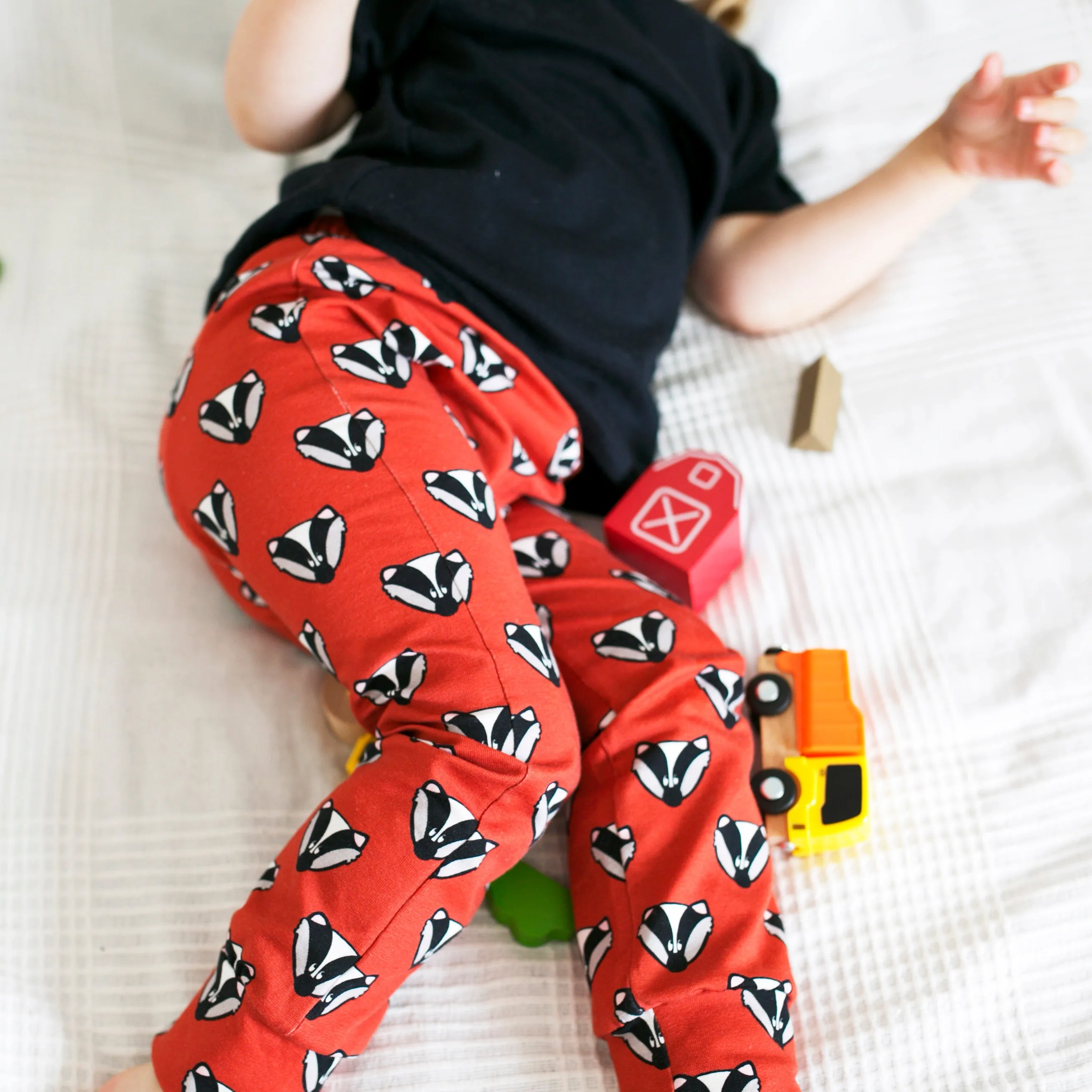 Rusty the Badger Leggings