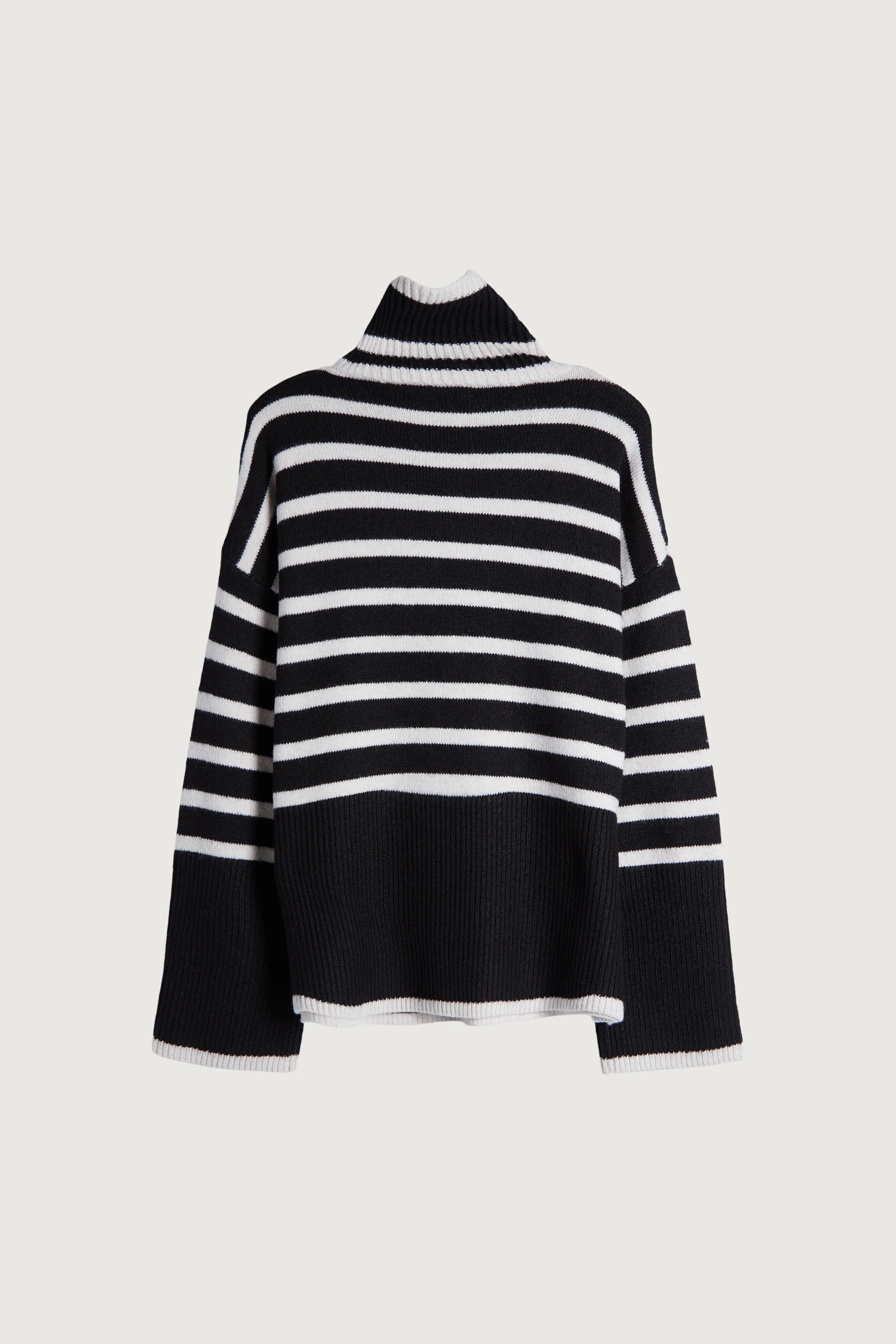 STRIPED TURTLENECK SWEATER